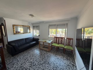 Alquilo piso en el palo larga temporada