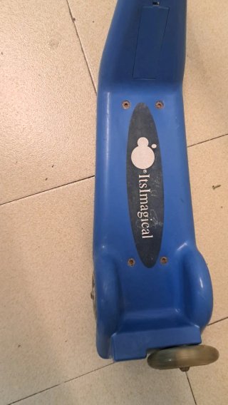Patinete infantil azul