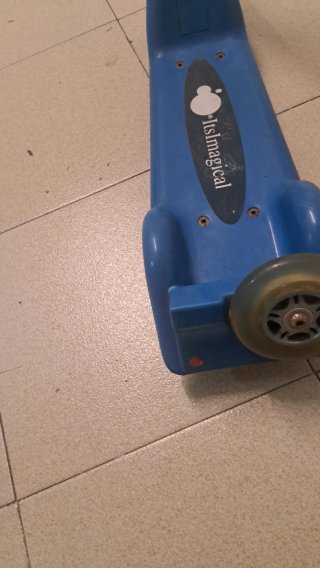 Patinete infantil azul