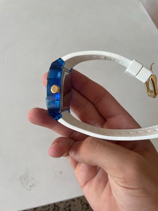 Reloj Guess Azul y Dorado 41mm Nuevo