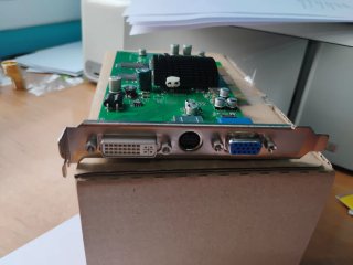 Tarjeta Gráfica ATI Radeon 9000 64MB AGP