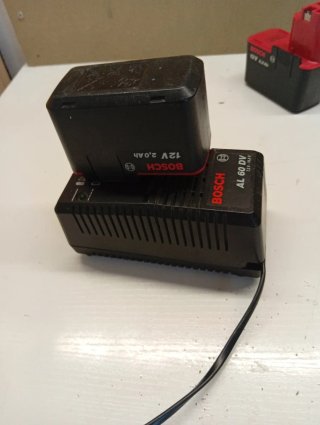 Taladro Bosch GSB 12 VSP-2 para piezas