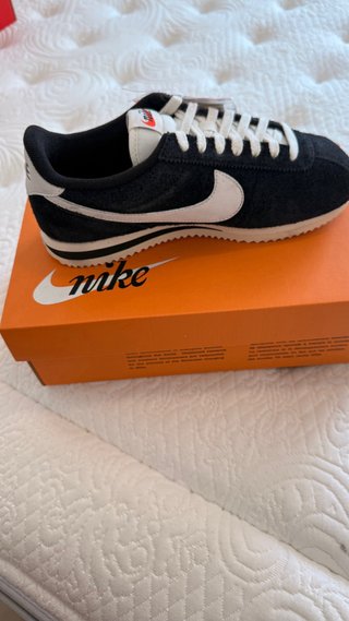 Nike Cortez VNTG Negro/Blanco Nuevas