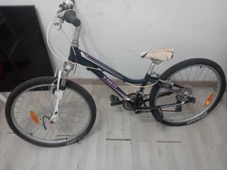 Bicicleta Trek 220 para reparar