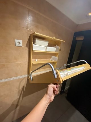 Cambiador de pared plegable madera