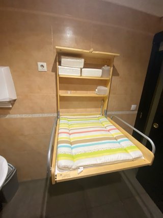 Cambiador de pared plegable madera