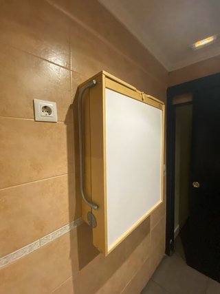 Cambiador de pared plegable madera
