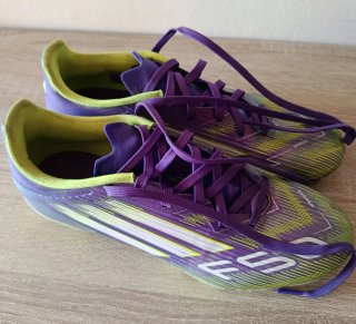 Botas de fútbol niño Adidas Morado