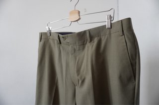 Pantalón vestir Exigency verde caqui talla 48
