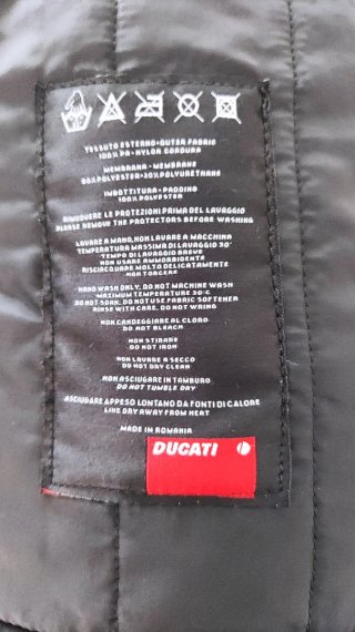 Chaqueta Ducati Corse Negra y Roja