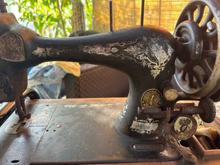 Máquina de coser Singer antigua