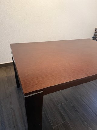 Mesa de comedor extensible moderna