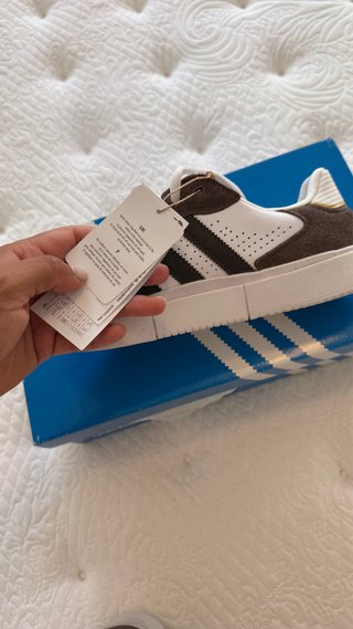 Adidas Tyshawn Low Marrones/Doradas Nuevas