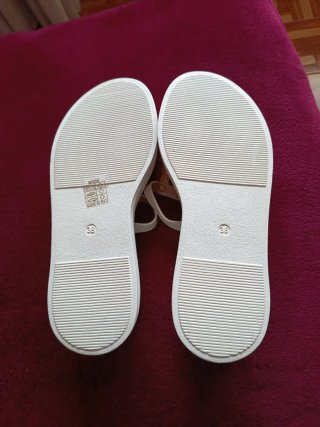 Sandalias