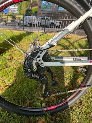 Bicicleta Eléctrica Moma E-Bike 28 Bafang