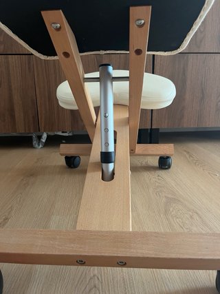 Silla ergonómica de rodillas
