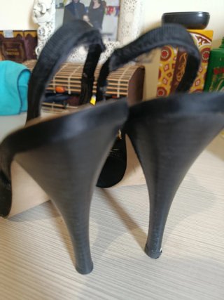 Sandali Guess by Marciano neri con strass