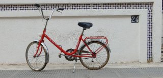 Bicicleta Orbea plegable roja