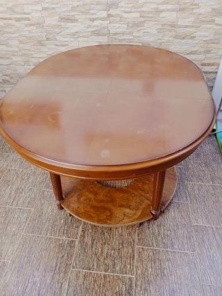 Mesa extensible madera 1,29x1m y cerrada 1 metro