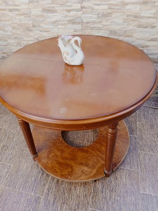 Mesa extensible madera 1,29x1m y cerrada 1 metro