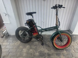 Bicicleta eléctrica Tucano Monster a reparar