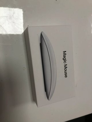 Apple Magic Mouse en caja