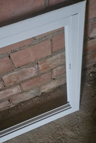 Ventana corredera de aluminio blanca