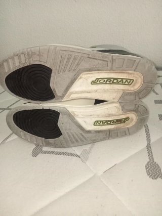 Jordan 3 Grigio e Verde