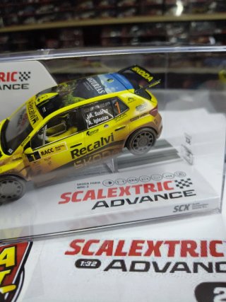 Scalextric Advance Skoda Fabia WRC 2 COHETE SUÁREZ