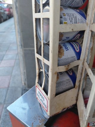 Máquina dispensadora de latas