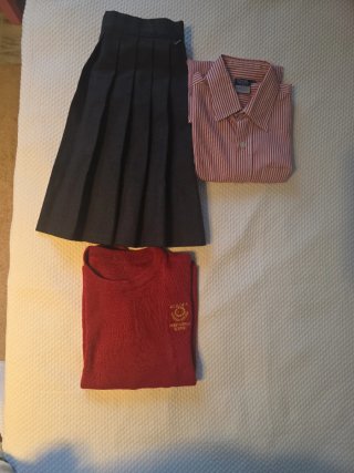 Uniforme Colegio Europa Falda y Camisa Talla 8