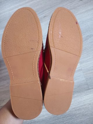 Zapatos rojos piel vuelta