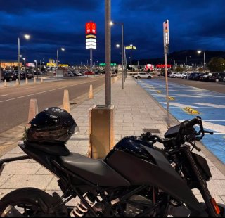 KTM Duke 125 Negra