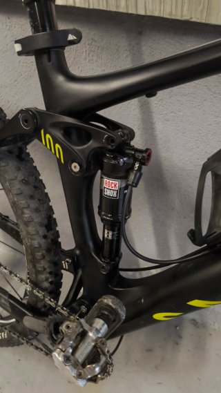 Canyon Lux CF Pro Race. Taglia M