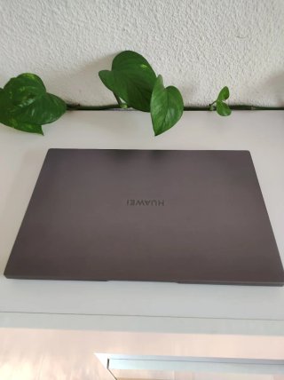 Huawei MateBook D14 8GB RAM 512GB SSD
