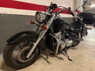 Honda Shadow 750cc Negra Impecable