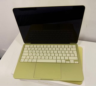 MacBook Neo 256gb Lima