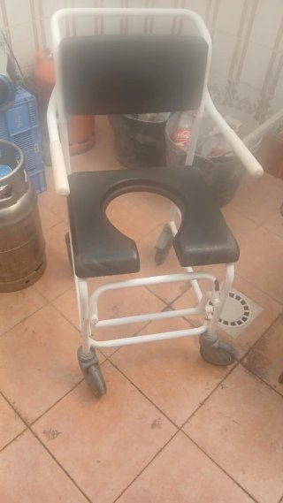 Silla de baño PMR