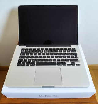 MacBook Pro 13" 2015 i5 8GB/256GB (batería nueva)