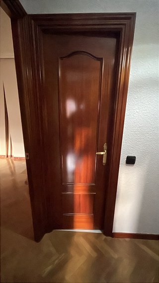 7 Puertas de madera con/sin cristal.