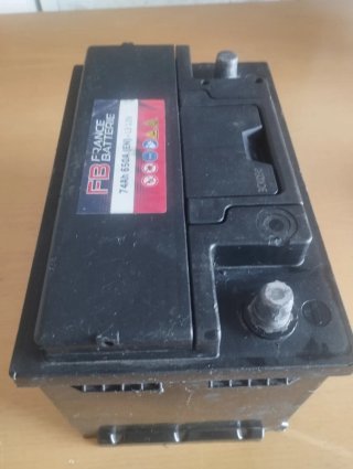 Batería de coche 74Ah 650A(EN) L3  12V  marqua FB.