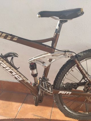 Bici Enduro Mérida AM 800