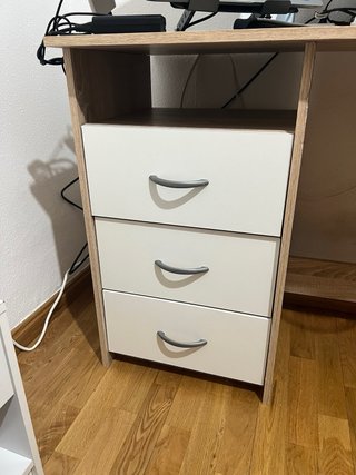 Escritorio Ikea madera y blanco URGE