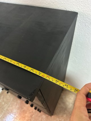 Cajonera de madera oscura