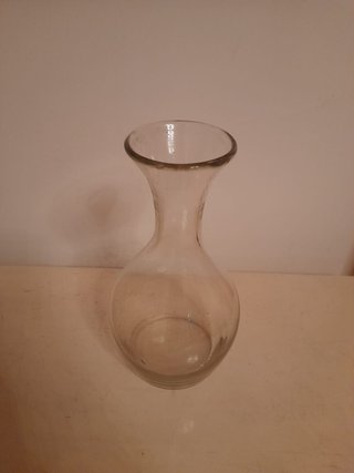 Caraffa - vaso per fiori in vetro trasparente