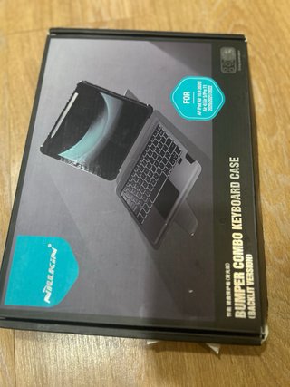 Nillkin Magic Keyboard iPad Pro 11 M4 + Metapen A8