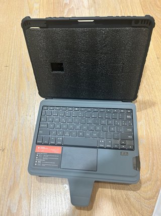 Nillkin Magic Keyboard iPad Pro 11 M4 + Metapen A8