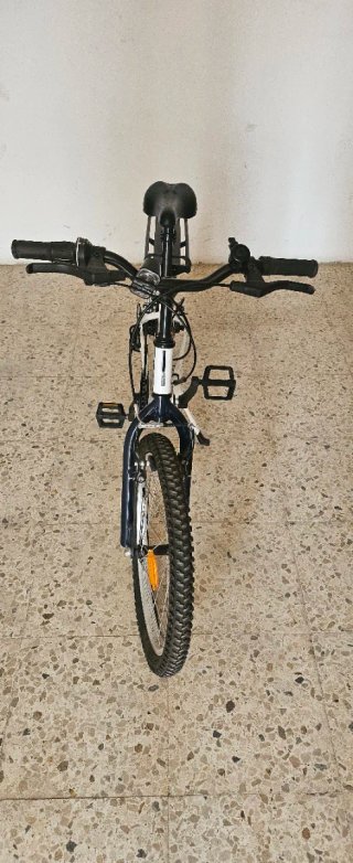 Bicicleta Rockrider Blanca y Azul