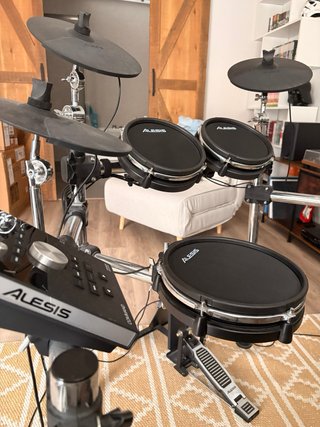 Batería Electrónica Alesis Command Mesh Kit