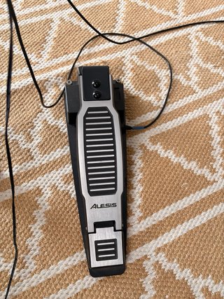 Batería Electrónica Alesis Command Mesh Kit